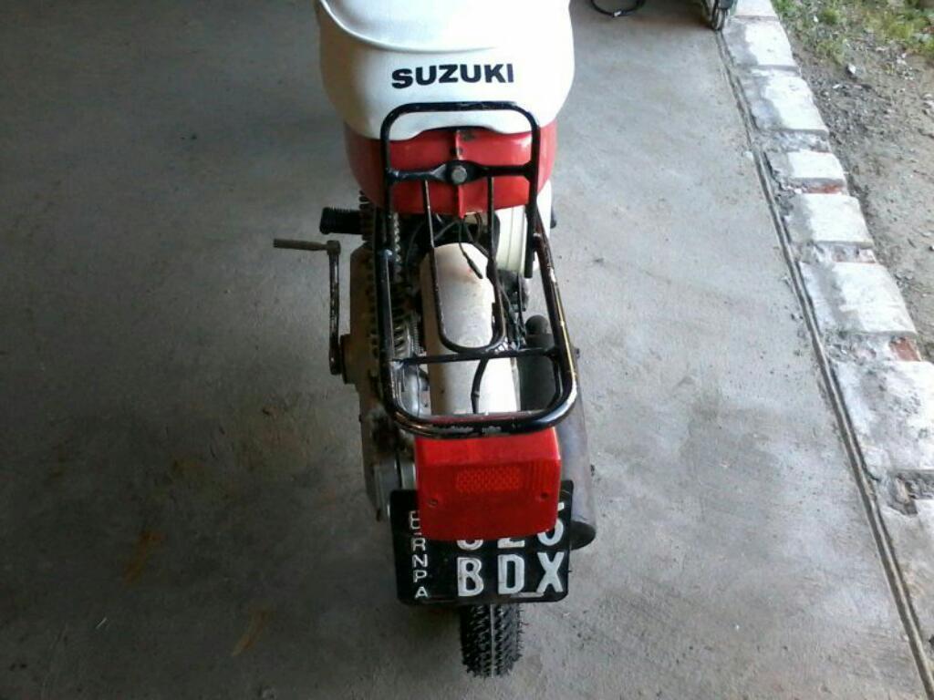 Vendo Ciclomotor Suzuki,lista para Trans