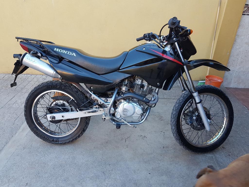 Vendo Honda Xr 125 Modelo 2011titular