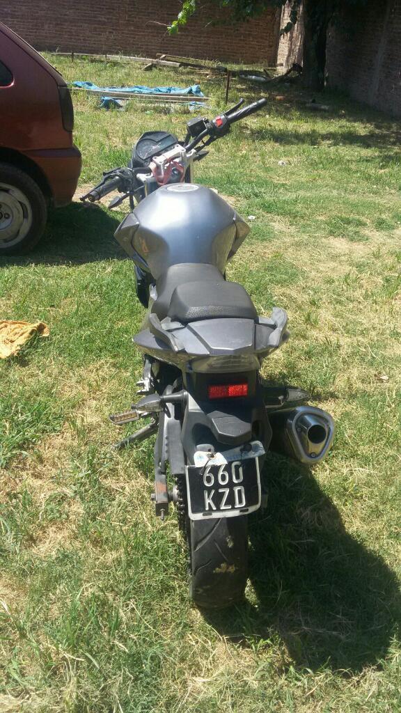 Remato Moto Brava 200cc 2015 .. 17 Mil