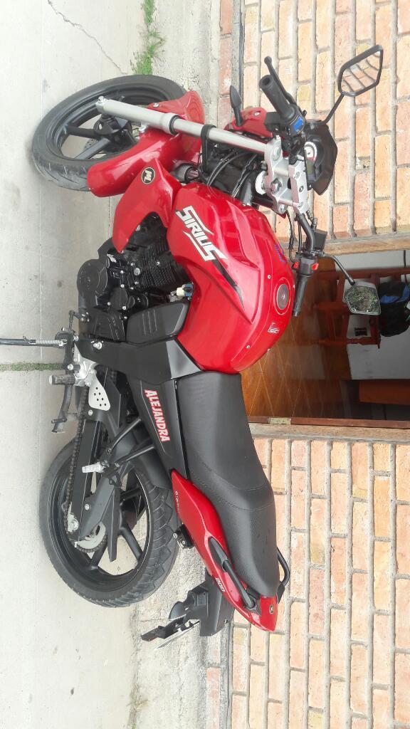 Vendo Siruz 200 Modelo 2015 con 10.780km