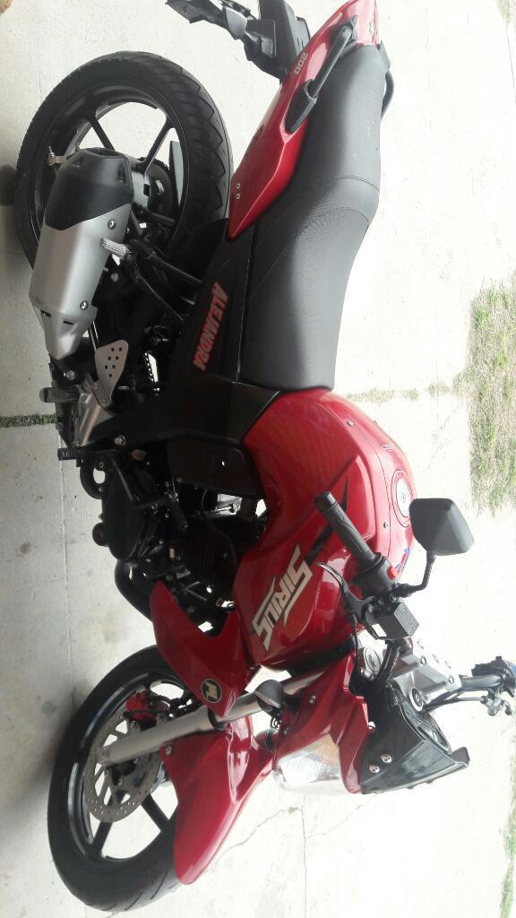 Vendo Siruz 200 Modelo 2015 con 10.780km