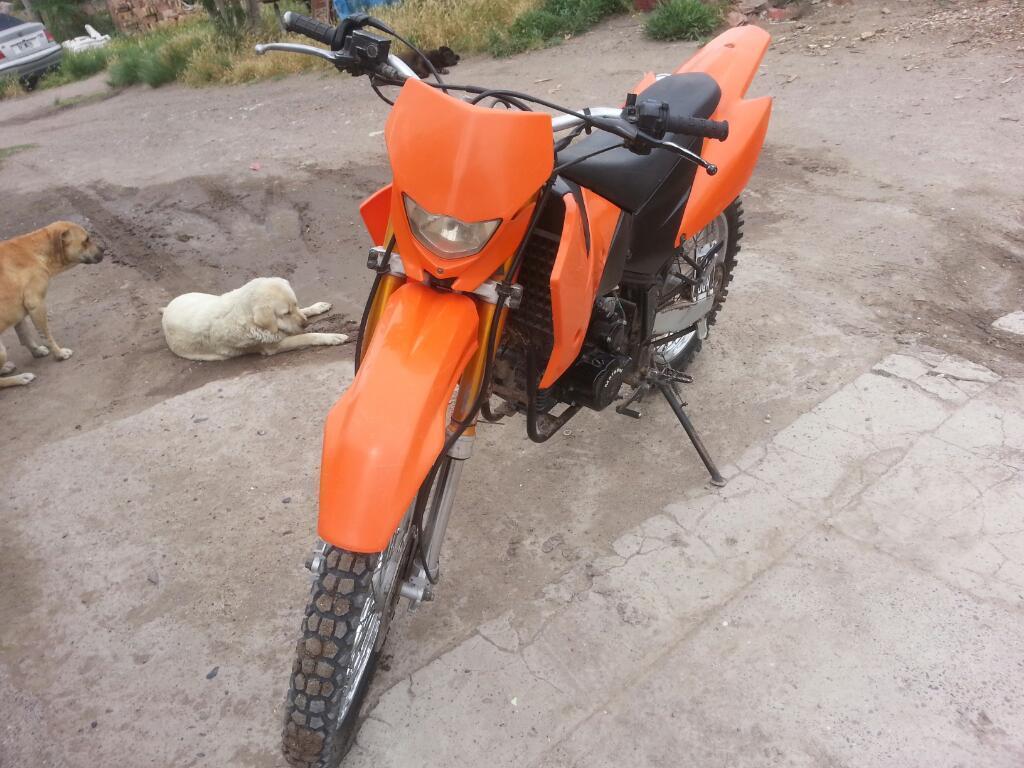 Se vende MTL XMM 250 modelo 2013 localidad de Pedro luro