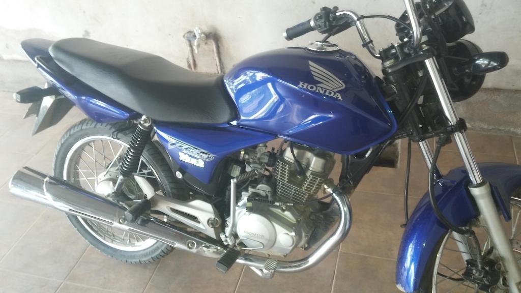 Vendo Cg 150 Modelo 2013. con Patada