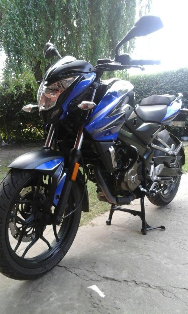 Vendo Rouser 200 Ns modelo 2015