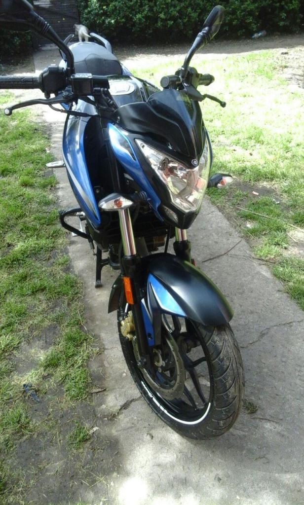 Vendo Rouser 200 Ns modelo 2015