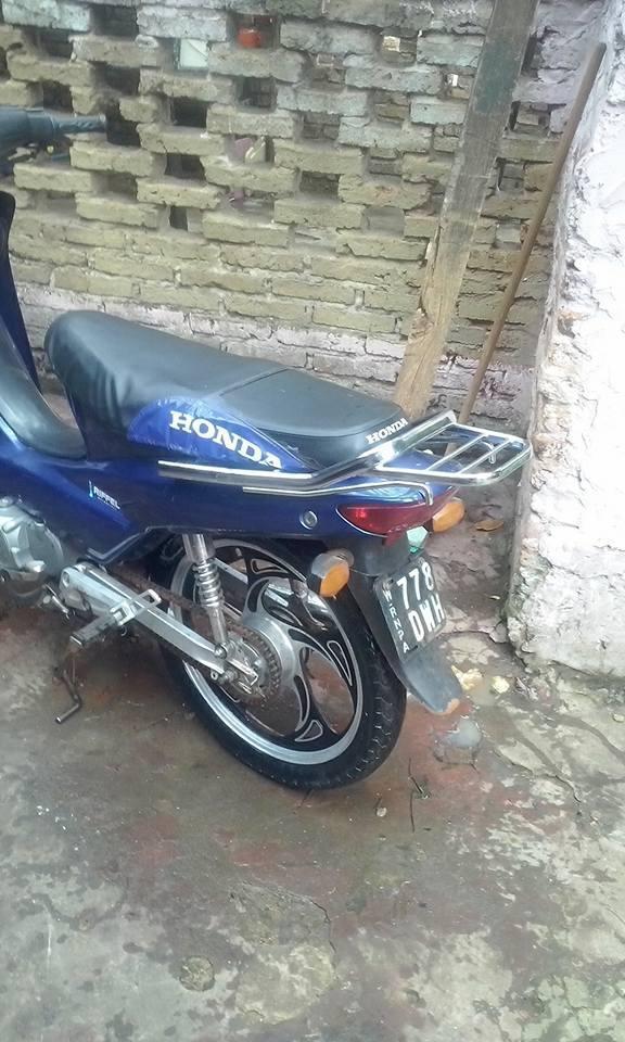 Honda wave ,modelo 2008, todos los papeles, $ 13.000 !!