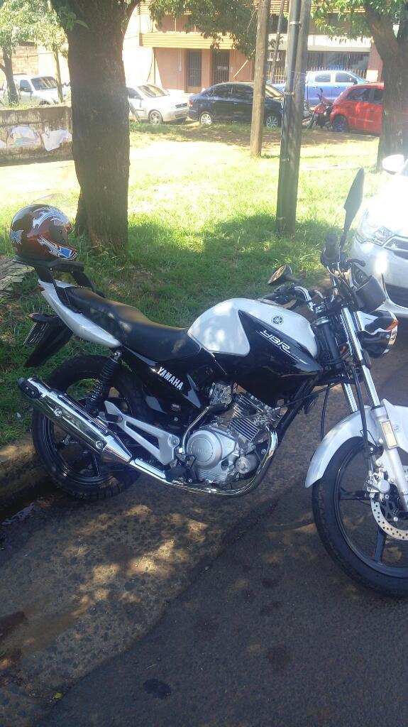 Vendo Ybr 2016 Impecable 08 en Blanco