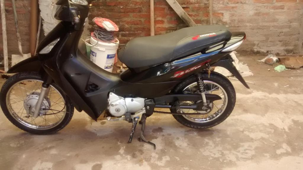 Vendo Honda Biz 125. 3624319942 solamente llamadas