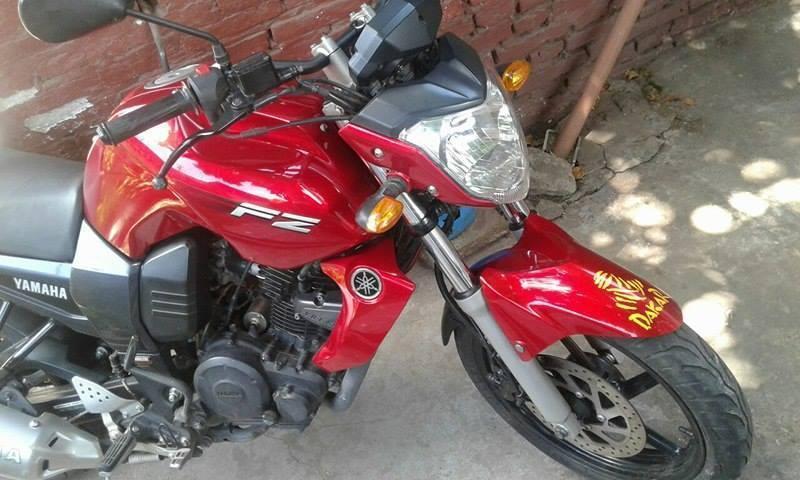 VENDO YAMAHA FZ 2011 UNICA MANO PAPELES AL DIA