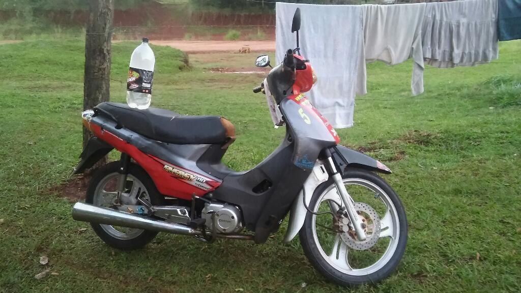 Vendo Moto  O Permuto