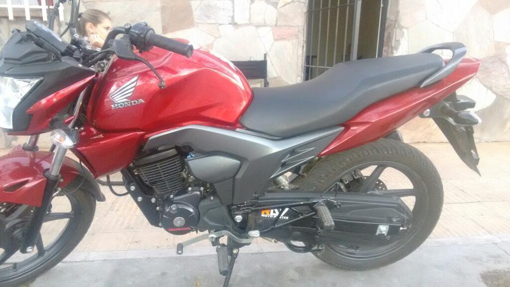 Honda Invicta 150cc 2015