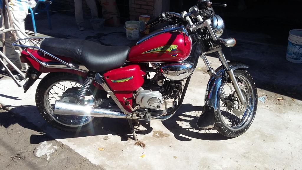 vendo gilera 110 chopera 2005 $8 MIL