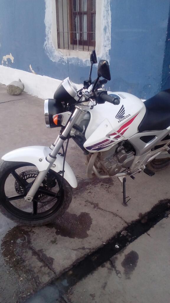 Vendo Twister Impecable