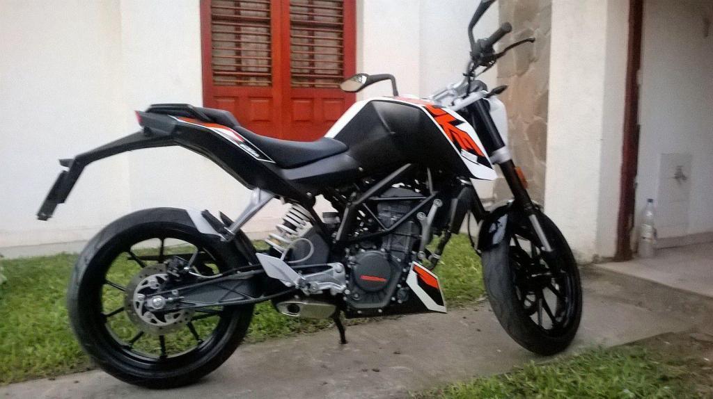 KTM DUKE 200 IMPECABLE