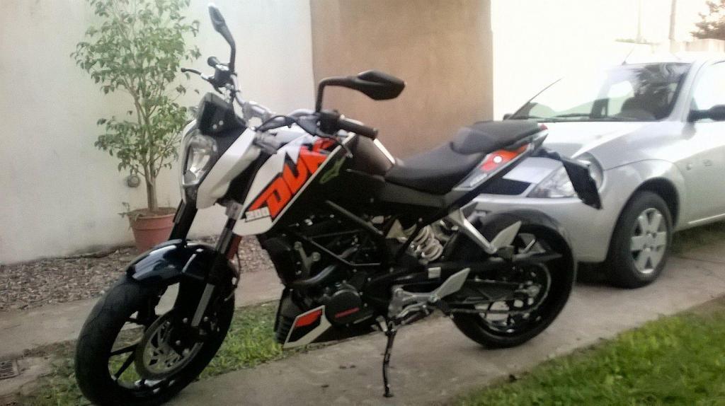 KTM DUKE 200 IMPECABLE