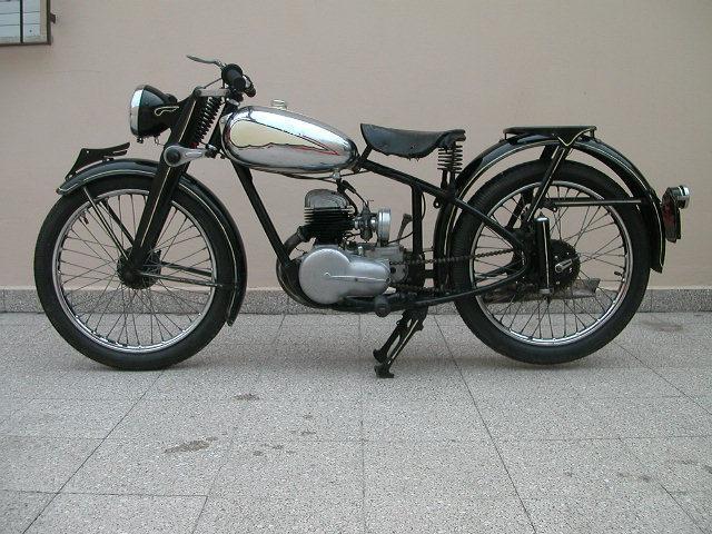 Moto antigua bianchi modelo 1947