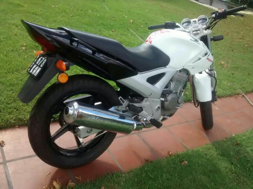Vendo Honda 250 Twister 2013 Lista para