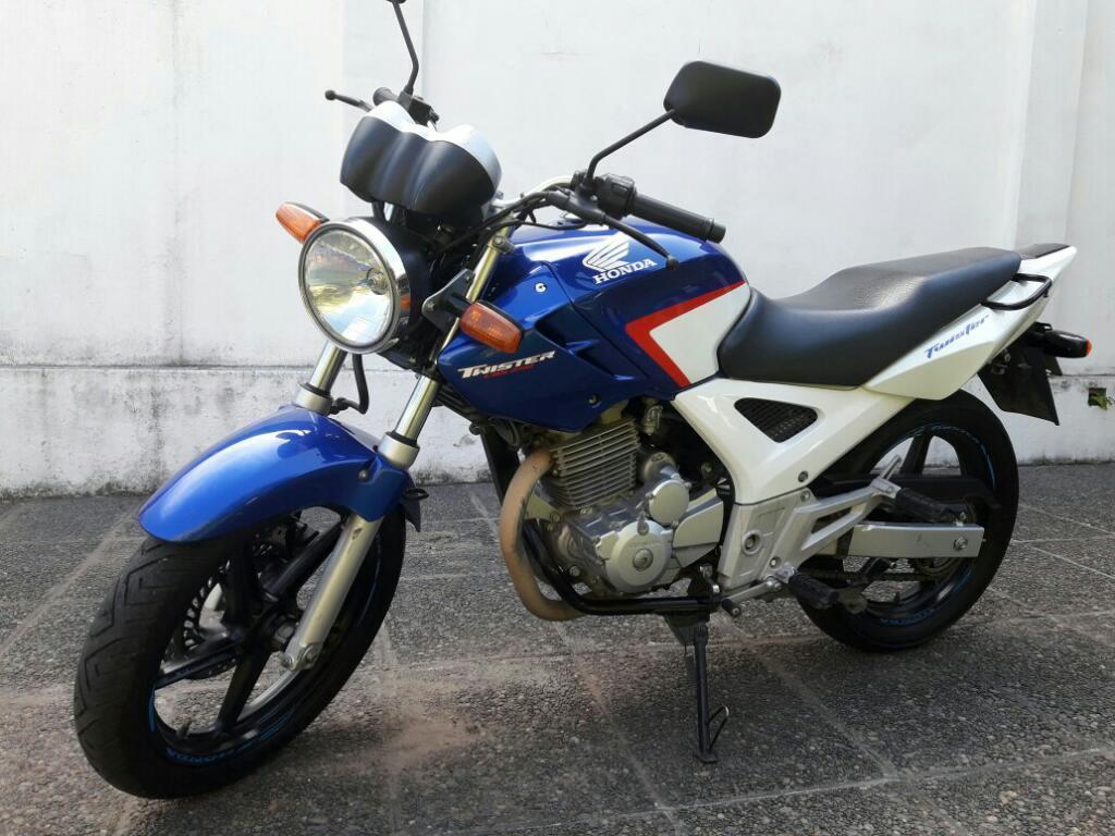 Honda Twister 250