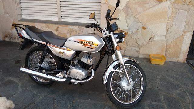 vendo o permuto suzuki ax100 mod,2015