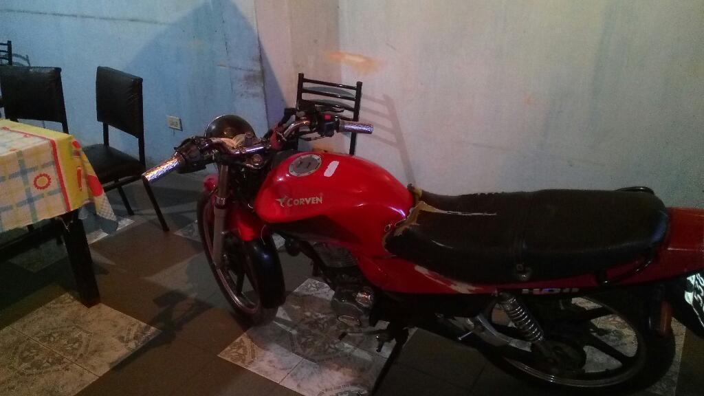 Vendo Moto 150 Corver con Pequeños Detal