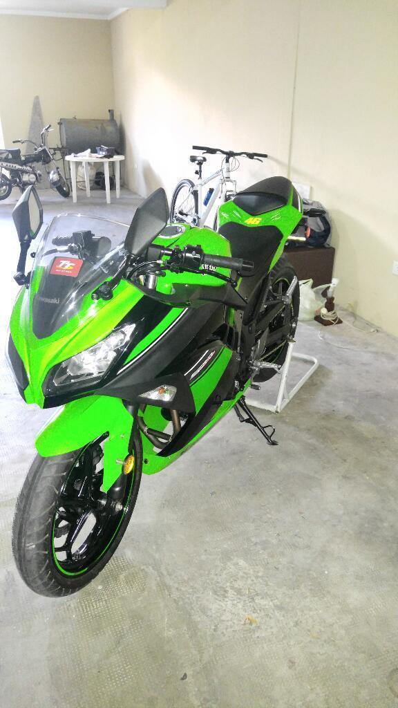 Vendo Kawasaki Ninja 300