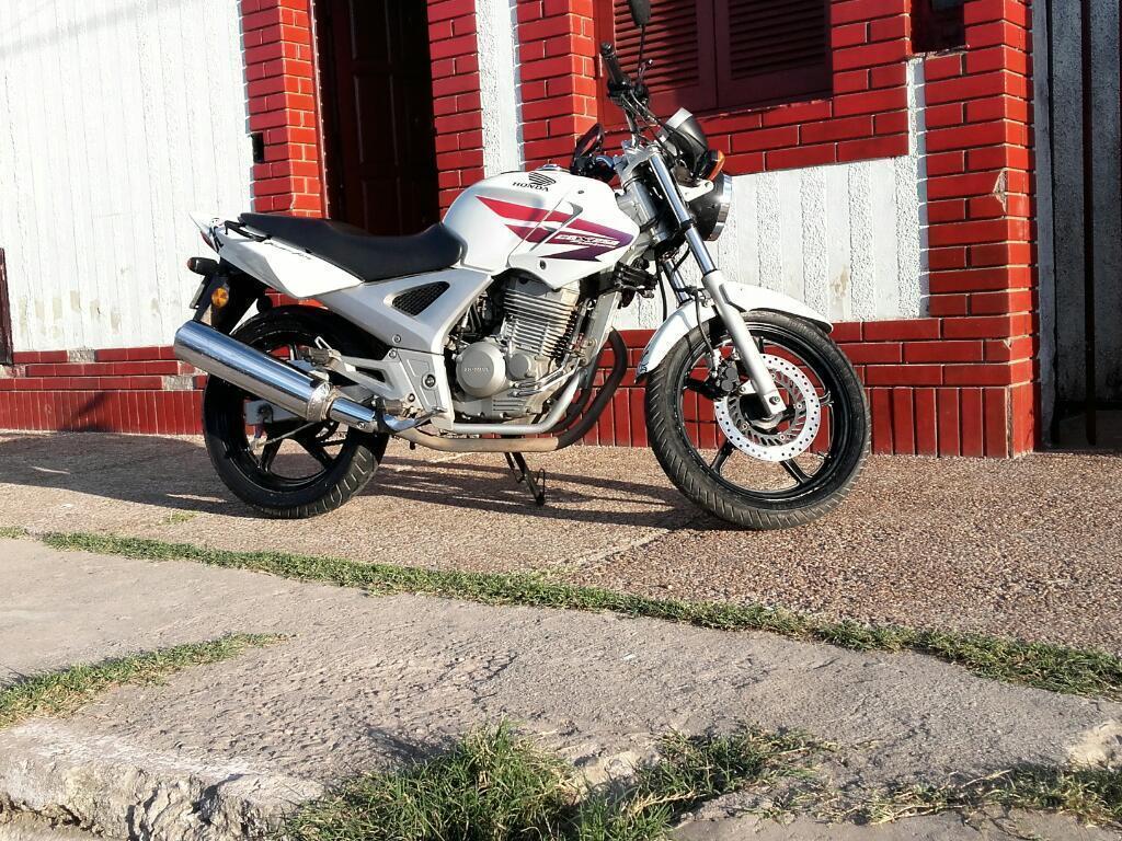 Twister 250, Permuto X Auto