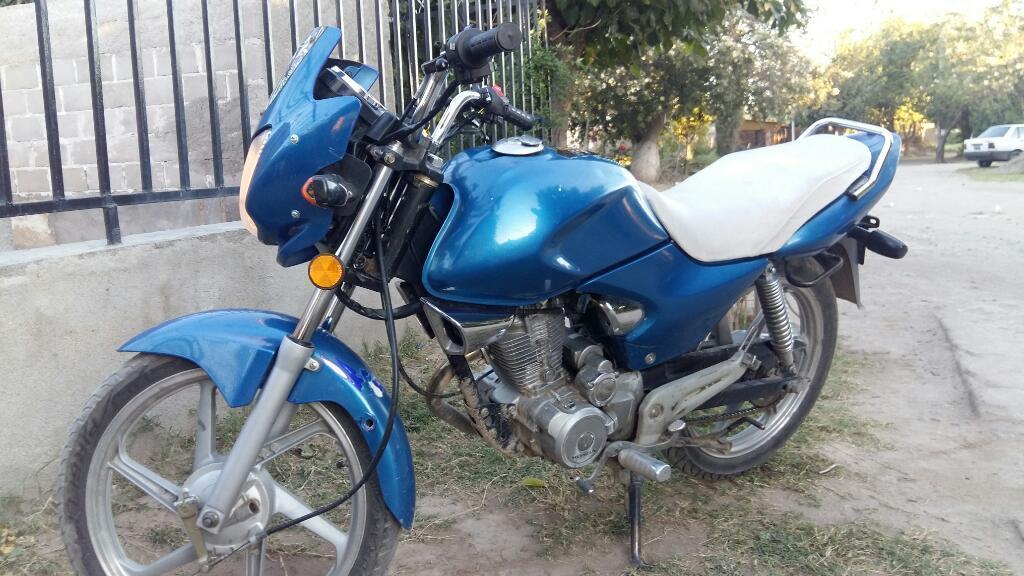 Vendo Moto Honda Storm Modelo 2012