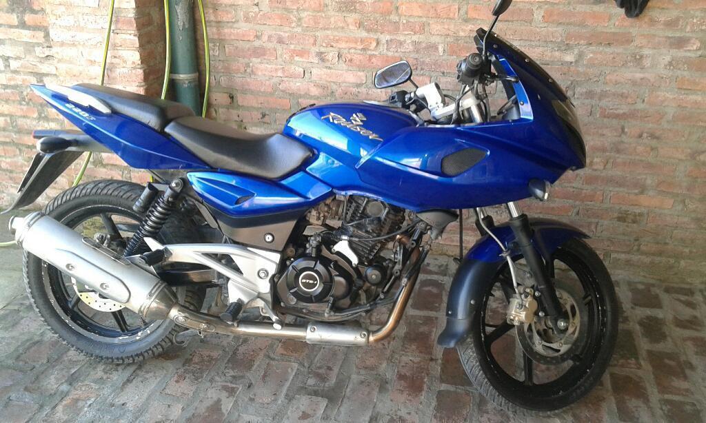 Vendo Permuto Rouser 220