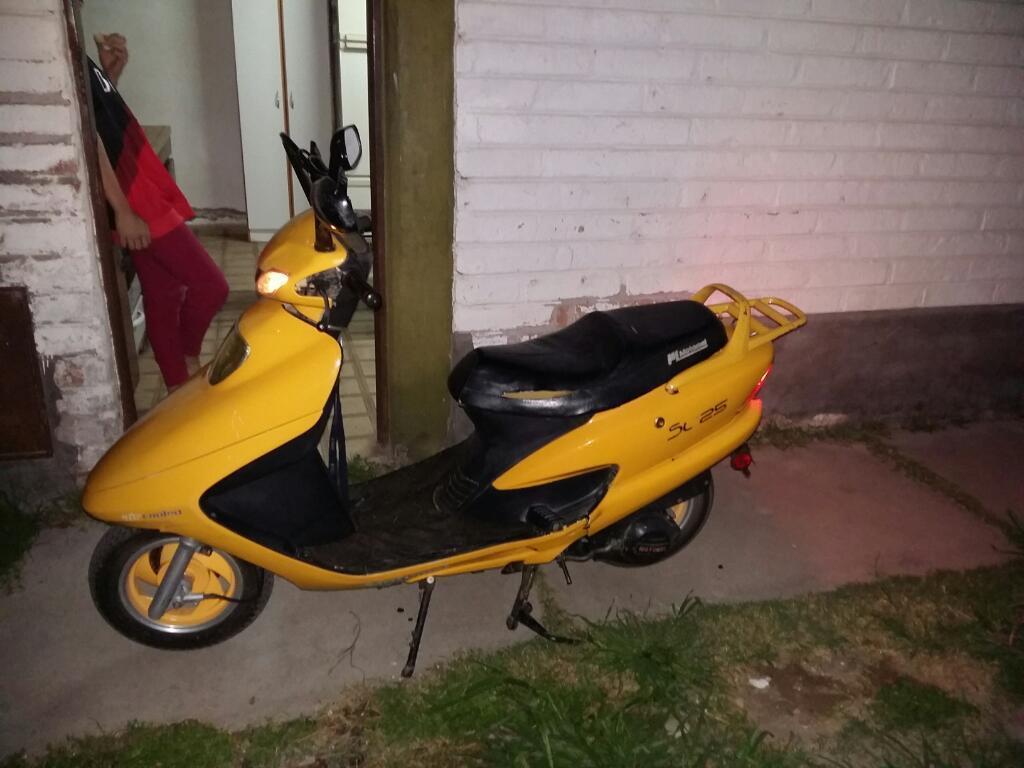 Motomel Scooter125cc