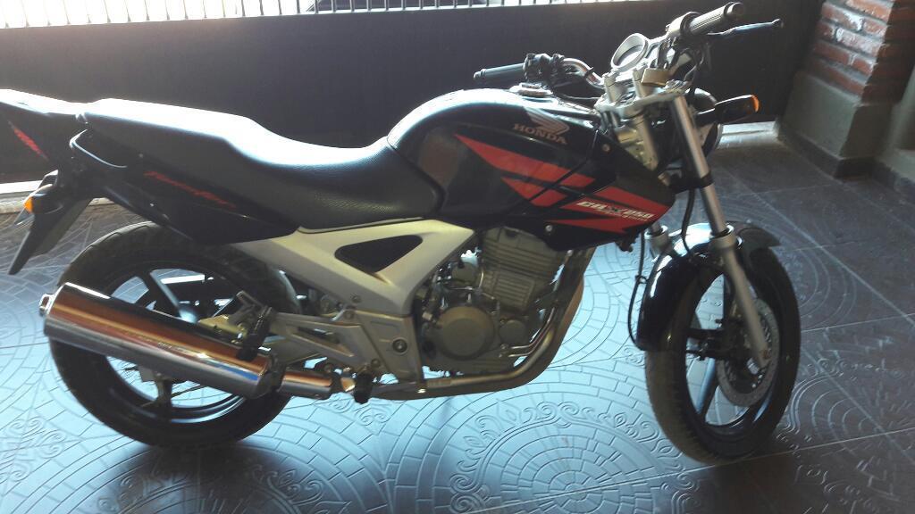 Vendo Moto Twister