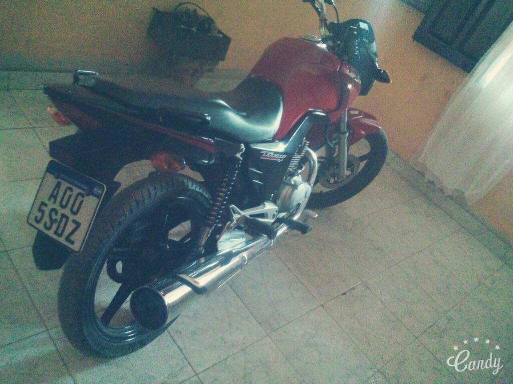 Vendo Excelente Titan Modelo 2016