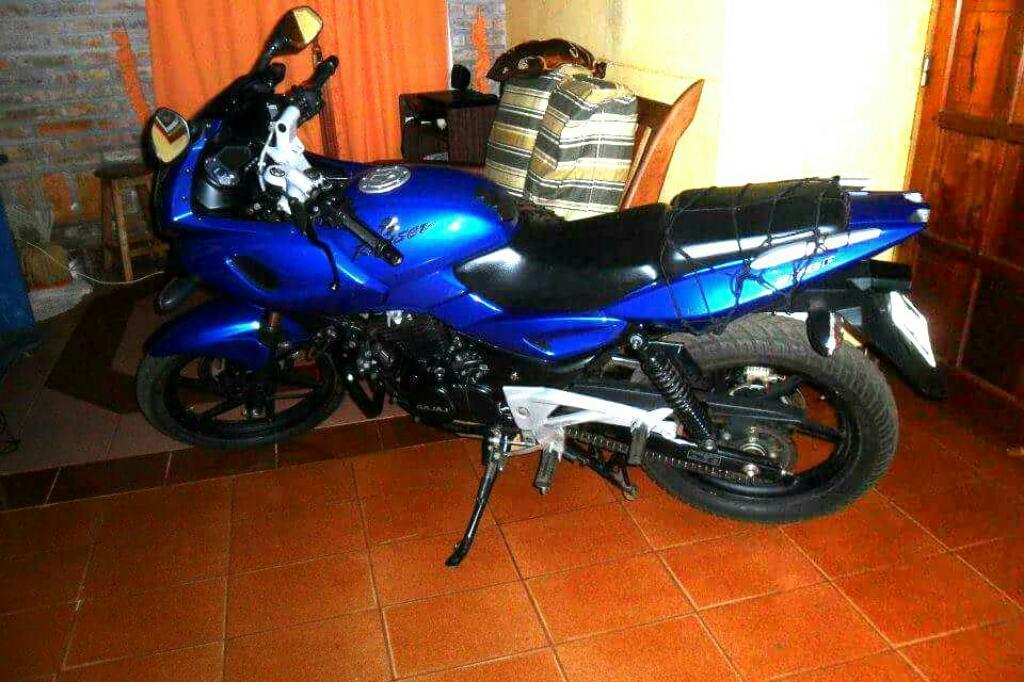 Vendo Moto Rouser 220 Cc Excelente Estad