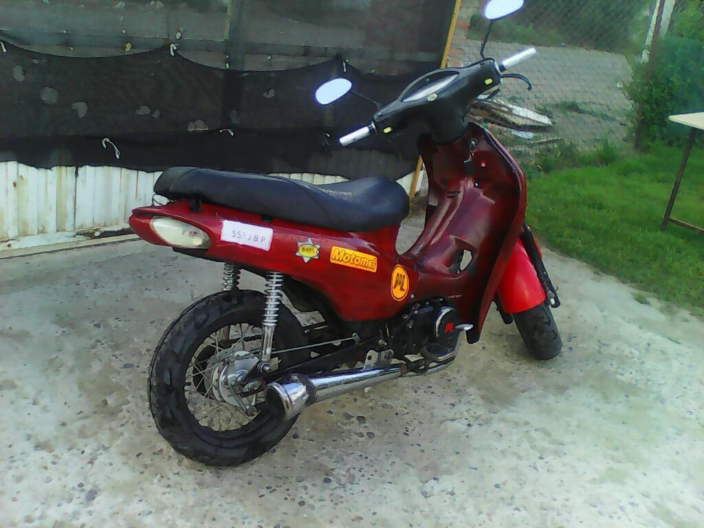 Liquido Moto 125 con Detalles por El Uso