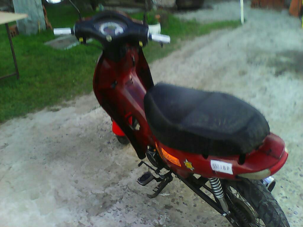 Liquido Moto 125 con Detalles por El Uso