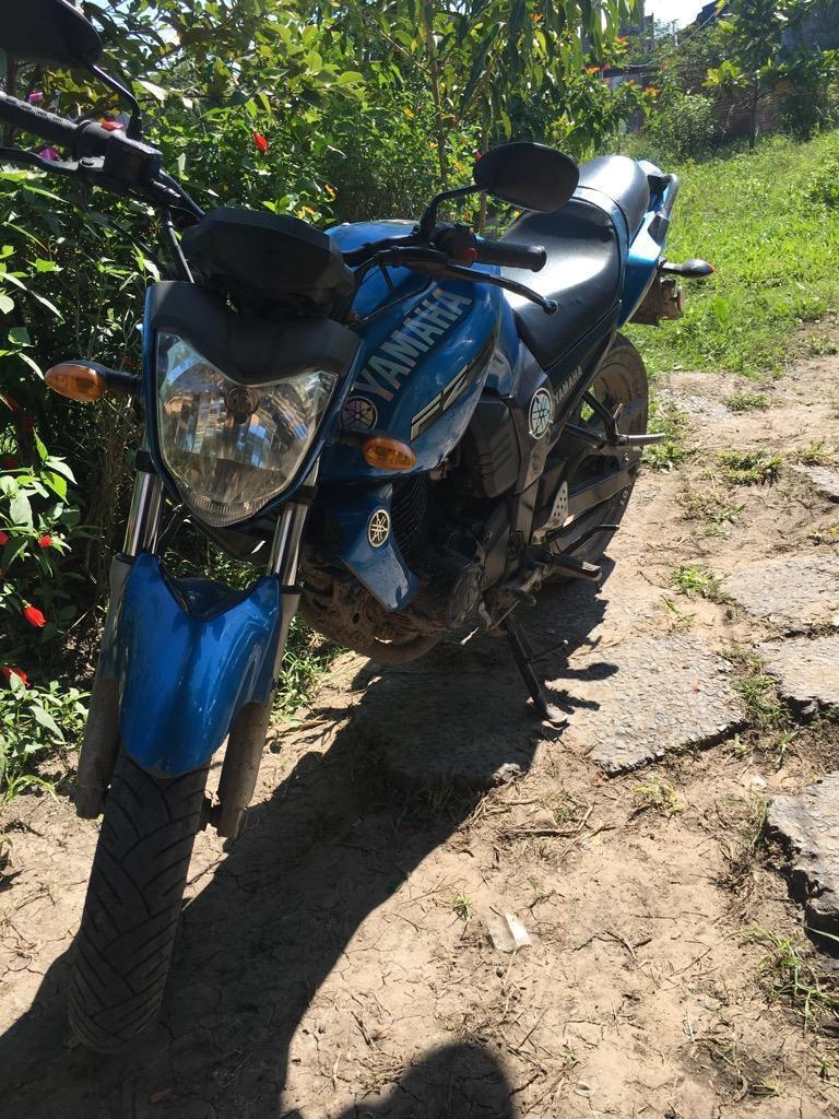 Moto Fz