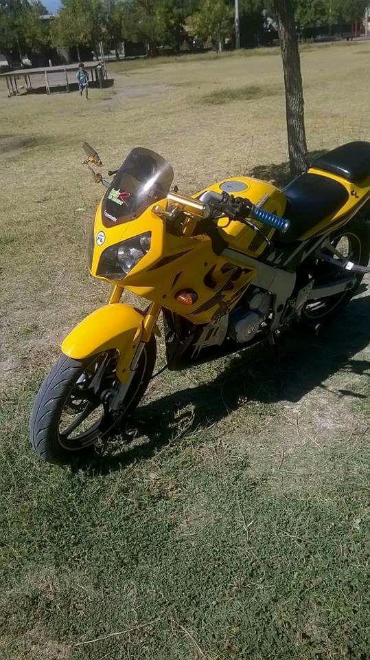 Vendo Motomel SR 200cc.Poco uso OPORTUNIDAD!!