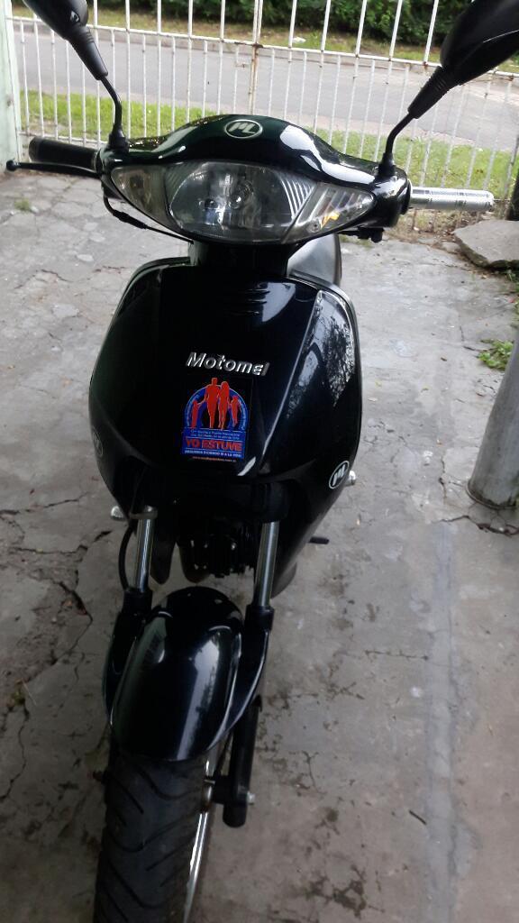 Vendo Moto Motomel