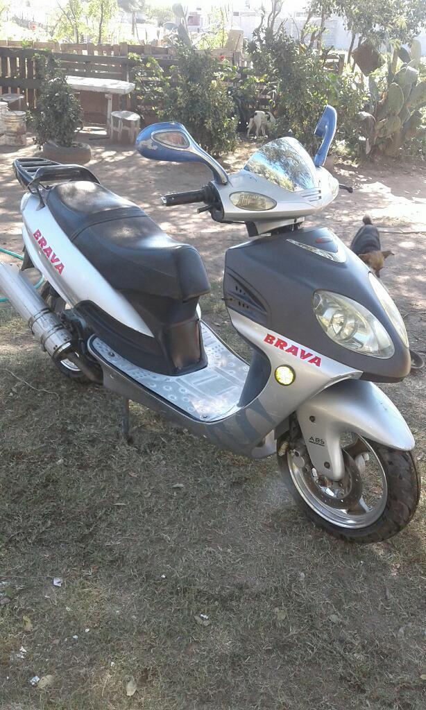 Vendo 12 Mil Anda Bien Modelo 2012 Swah