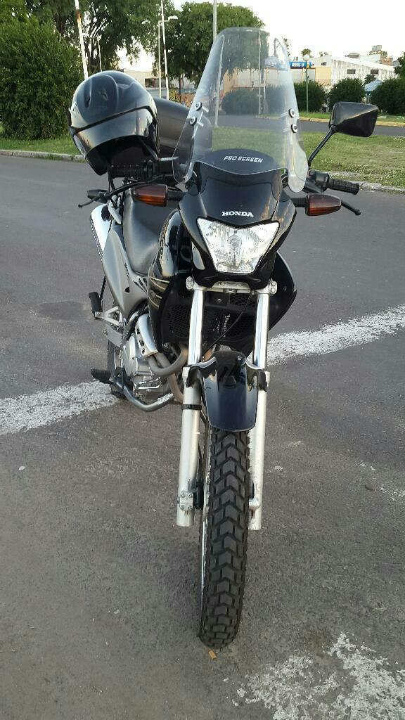 Vendo Honda Falcon 2012