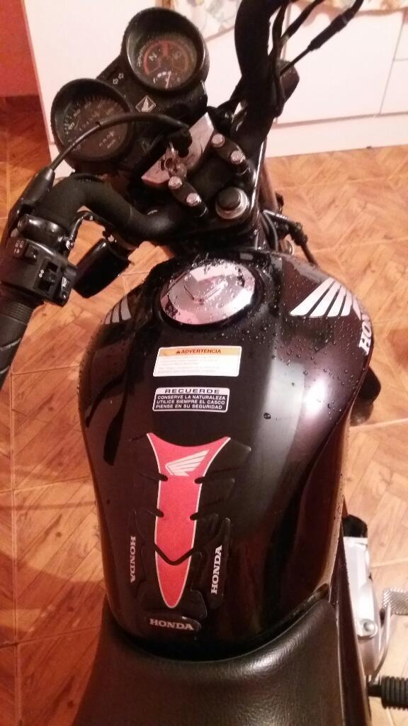 Vendo Titan Modelo 2015