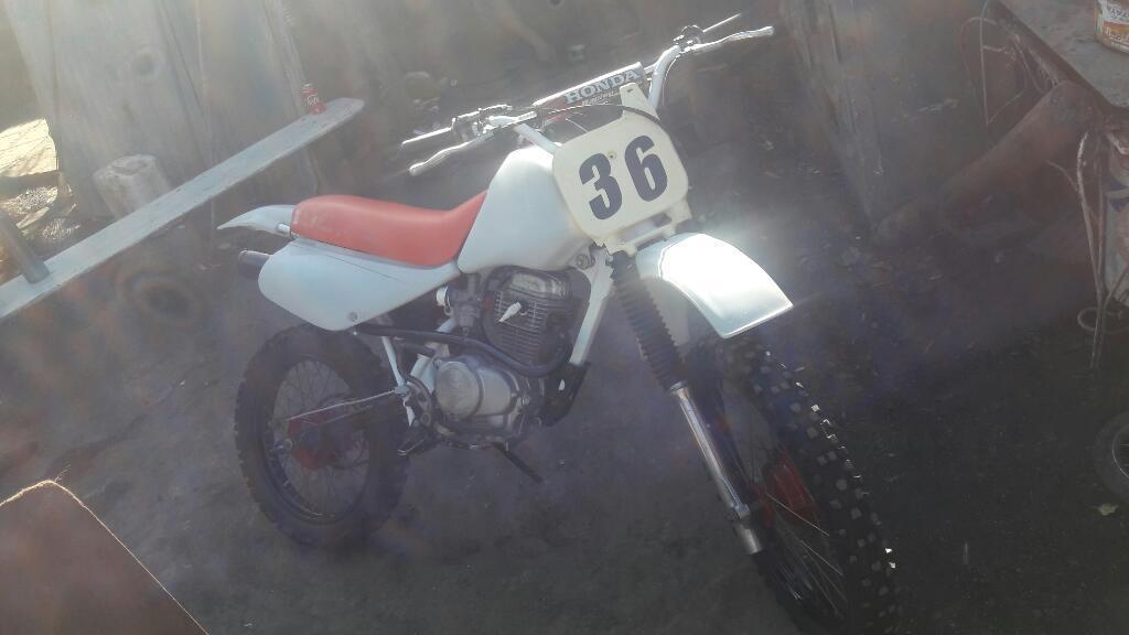Vendo Xr 100 Honda Modelo 97