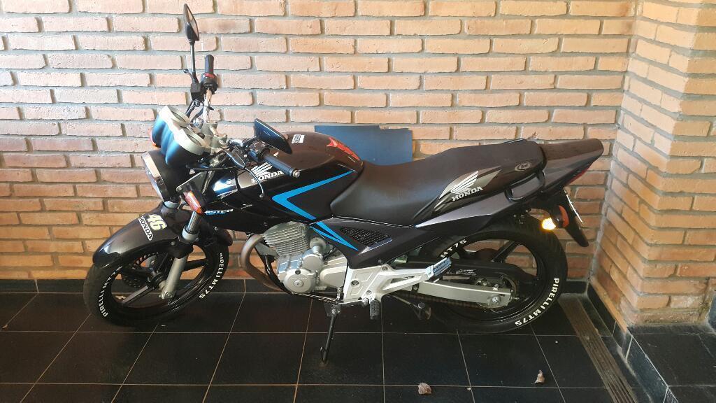 Honda Twister Impecable