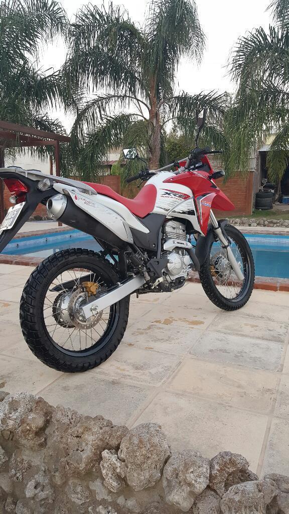 Vendo Xre 300 Prácticamente Nueva