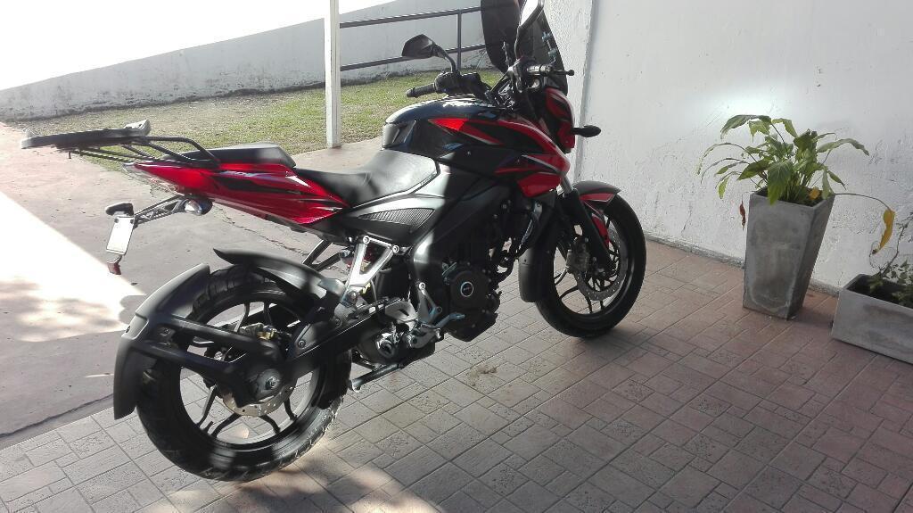 Vendo Moto Bajaj Ns 200