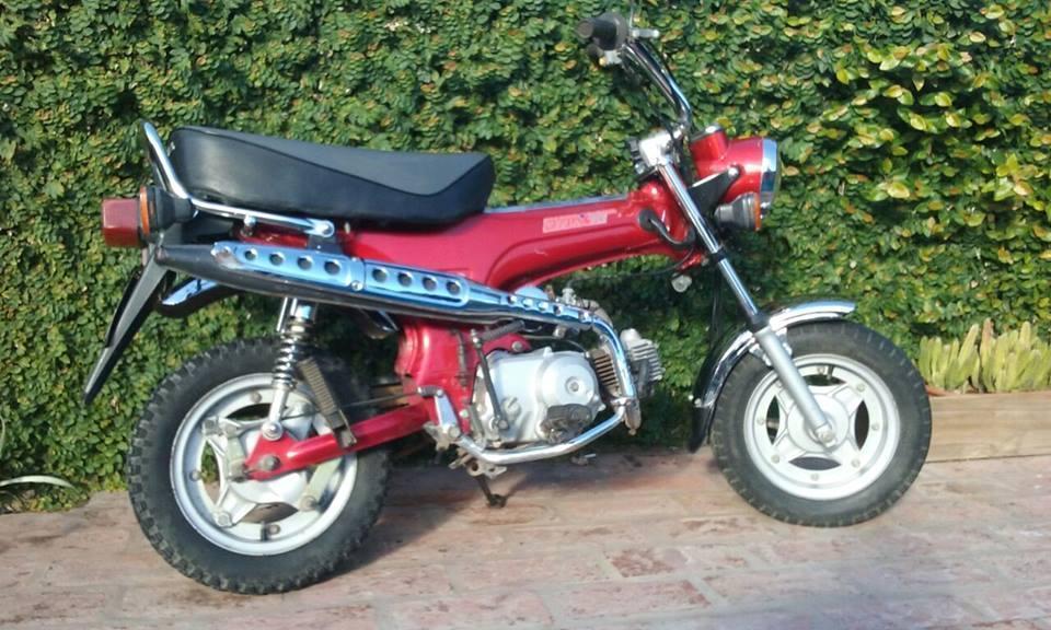 Honda Dax St70 muy buen estado