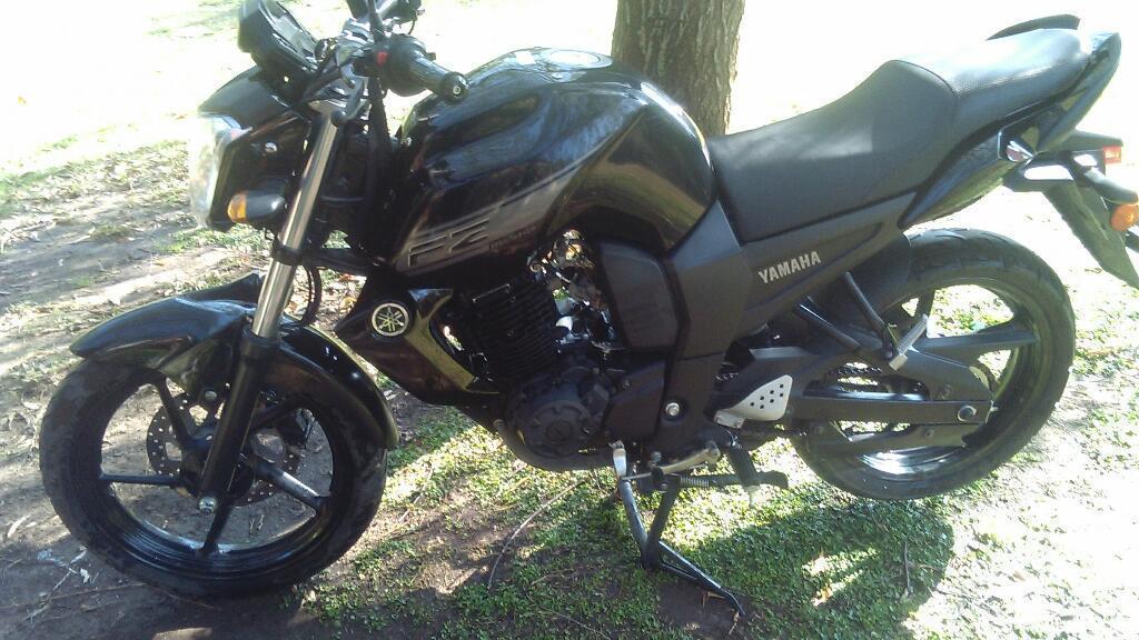 Motocicleta Yamaha Fz16