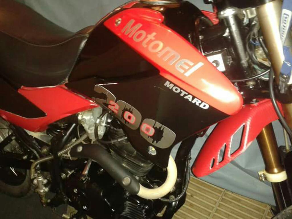 Vendo Motomel 200 Motard