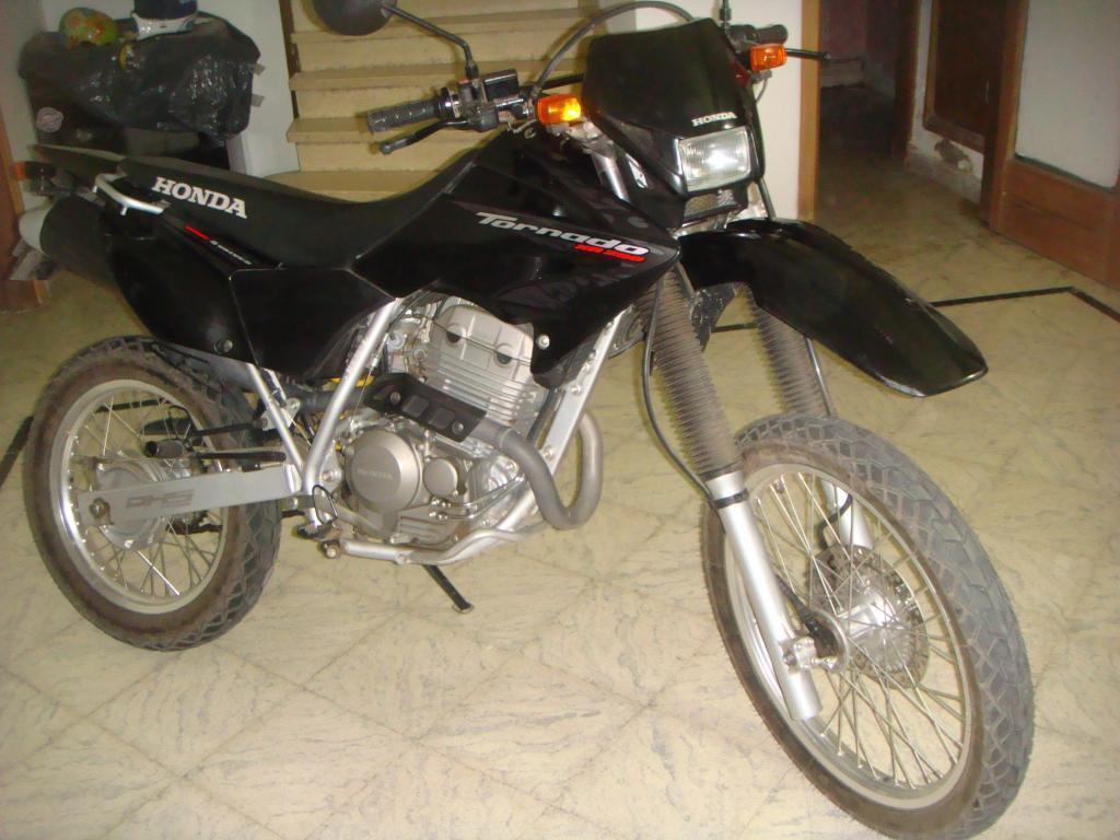 TORNADO 2011,IMPORTADA $ 85000,UNICA MANO,22,000 KMS