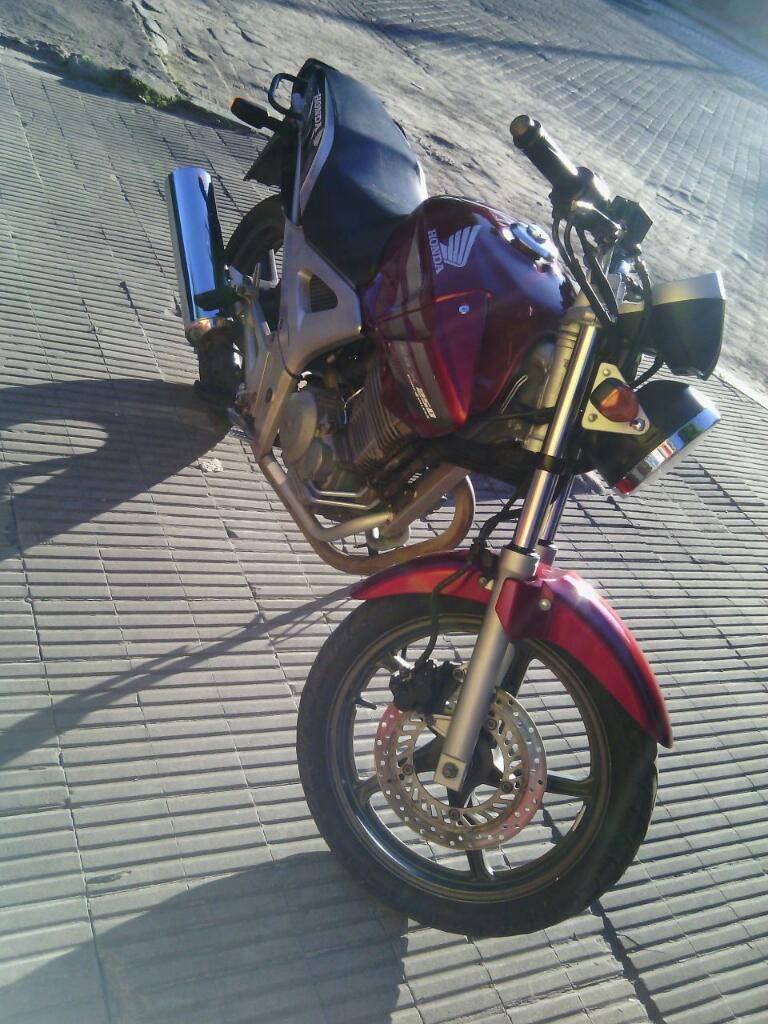 Vendo Twister Modelo 2008