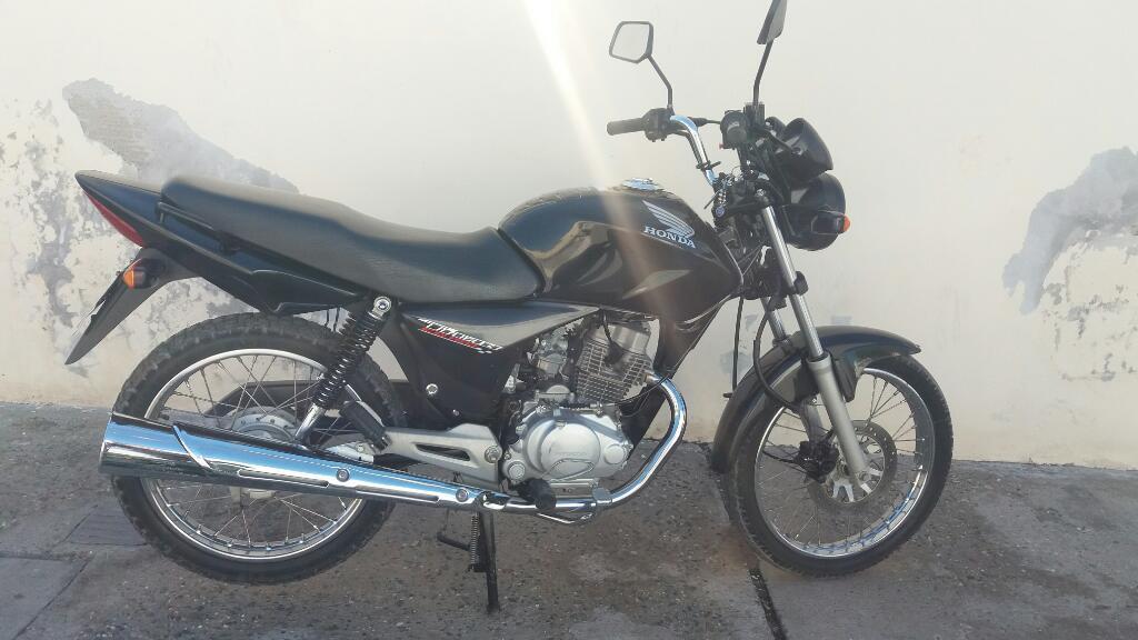 Vendo Cg 150.mod.2015 Escucho Ofertas